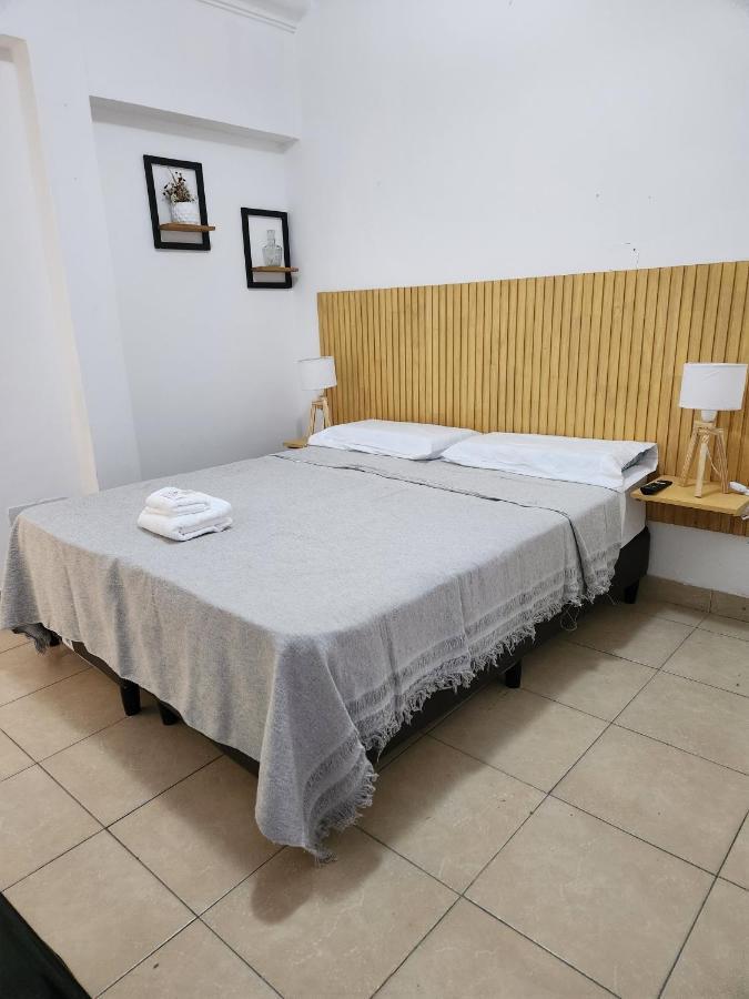 Hotel Petit Balcarce Salta Extérieur photo